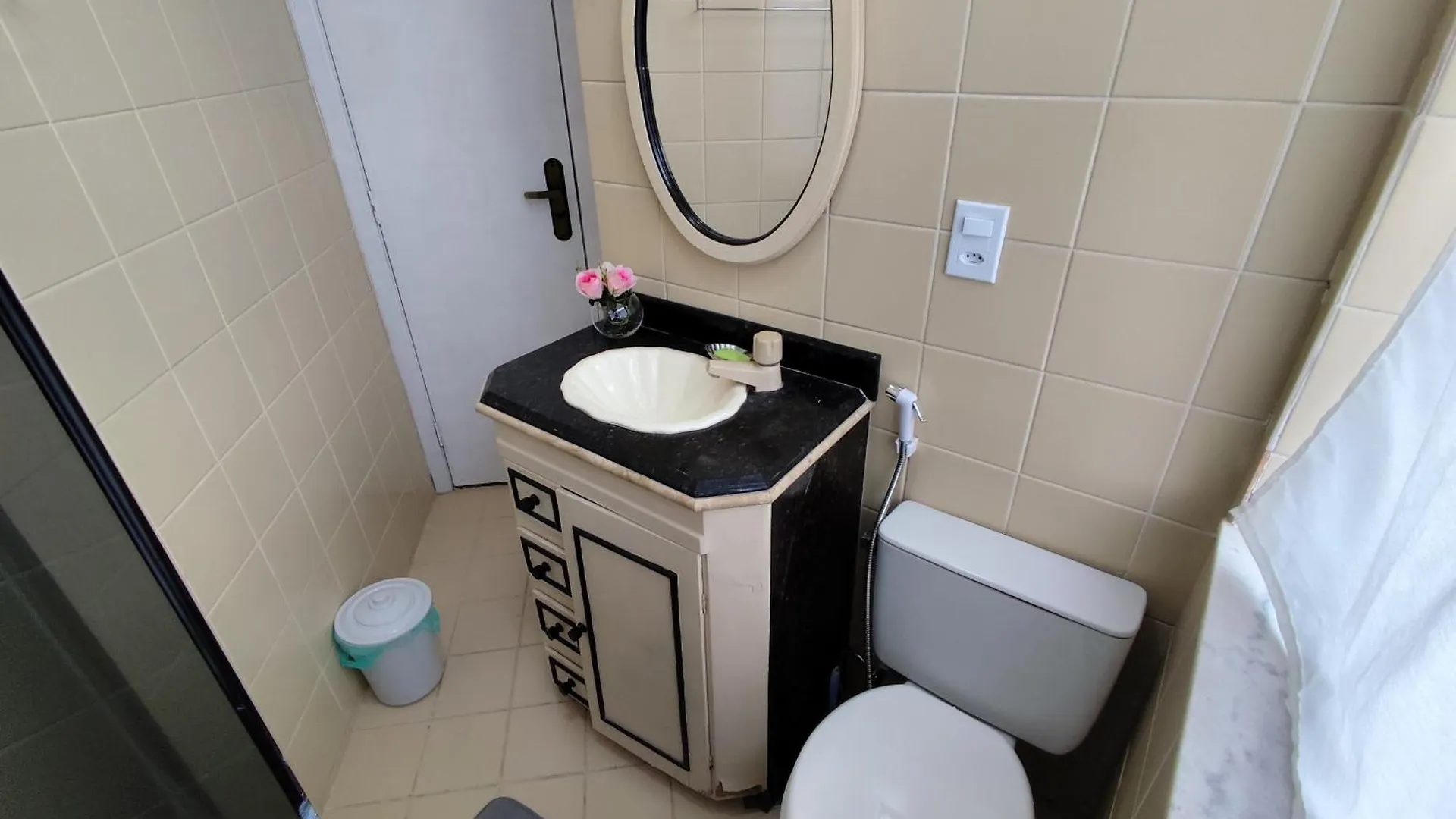 Apartamento A 500 Metros Da Praia Do Forte Cabo Frio Appartement