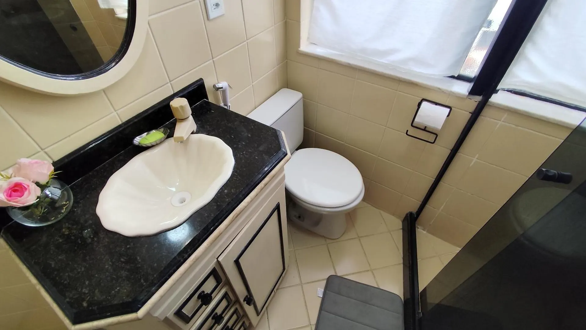 Apartamento A 500 Metros Da Praia Do Forte Cabo Frio Apartment